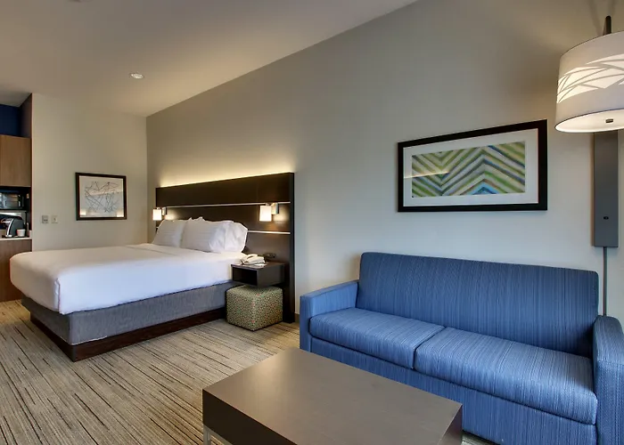 Express & By Ihg Morris