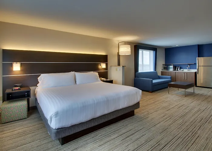 Hotel Express & By Ihg 2*