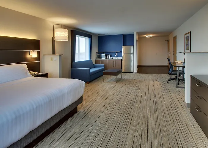 Express & By Ihg Morris