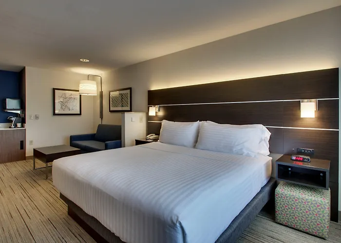 Express & By Ihg Morris