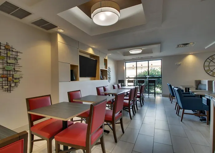 Express & By Ihg Hotel