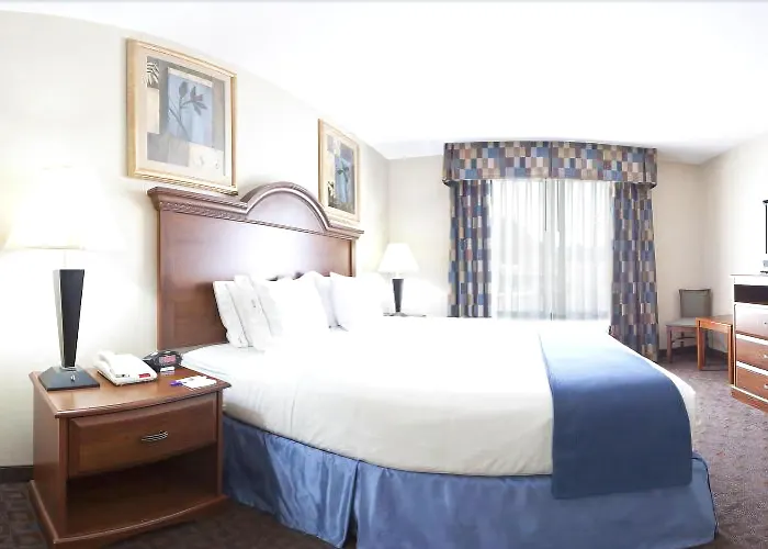 Express & By Ihg 2*