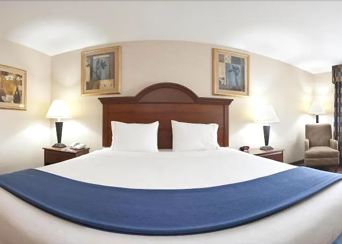 Express & By Ihg
