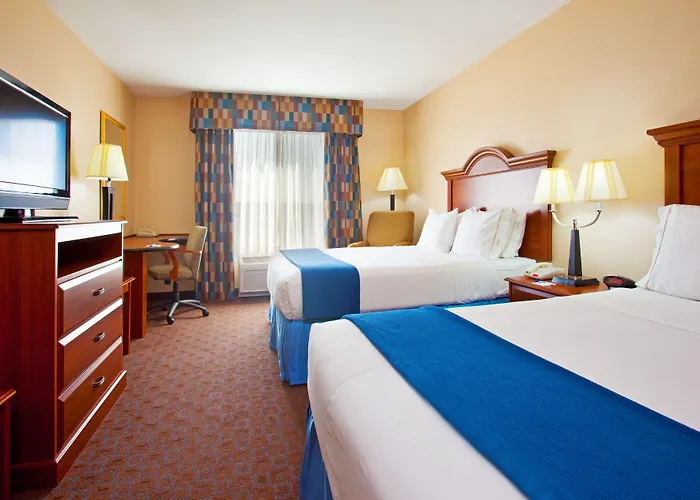 Express & By Ihg Hotel 2*