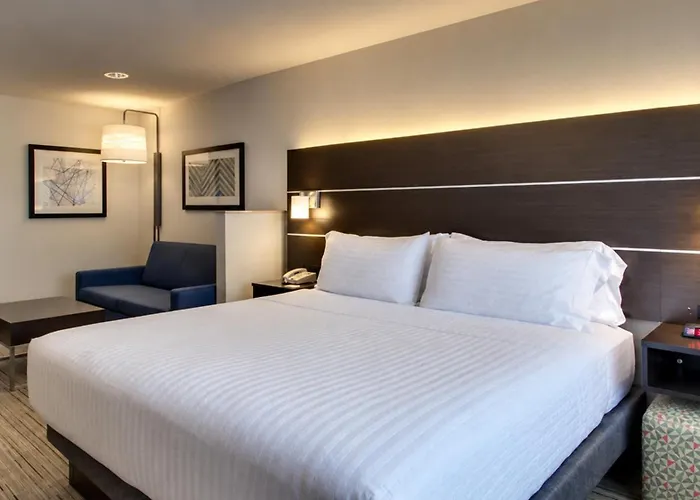 Hotel Express & By Ihg