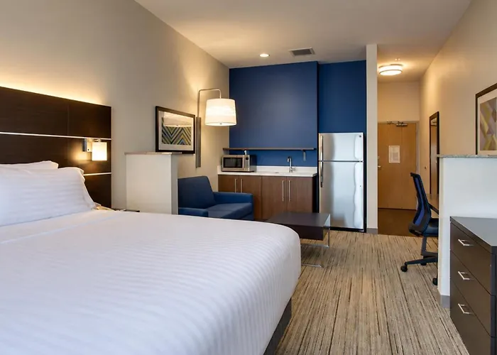 Hotel Express & By Ihg Morris