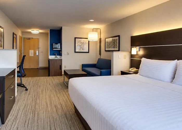 Express & By Ihg